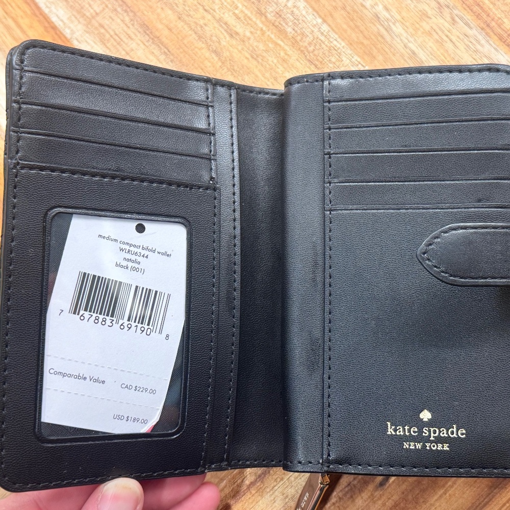 Kate Spade Wallet - Picture 4 of 4
